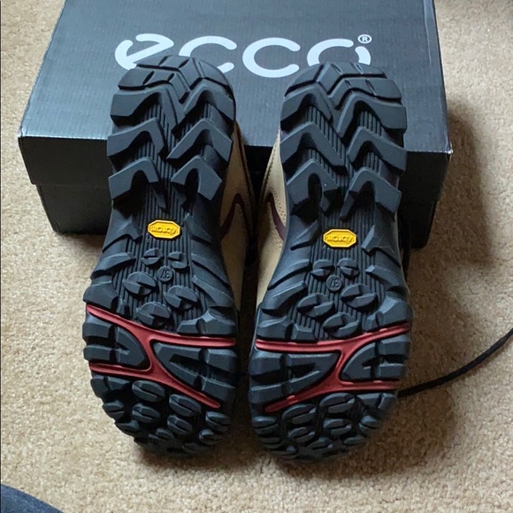 ECCO Hiking Shoes - Picture 5 of 5